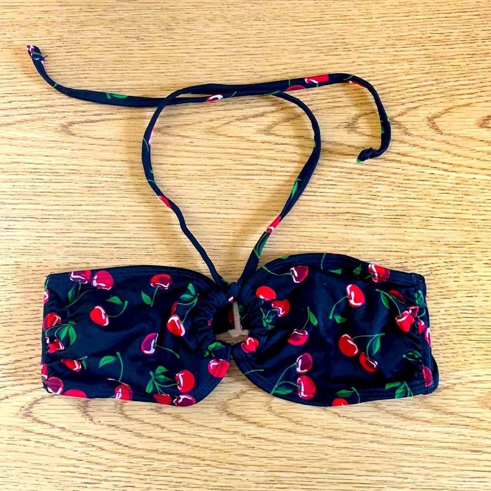 👙 Cherry print 🍒 bikini top ▪️